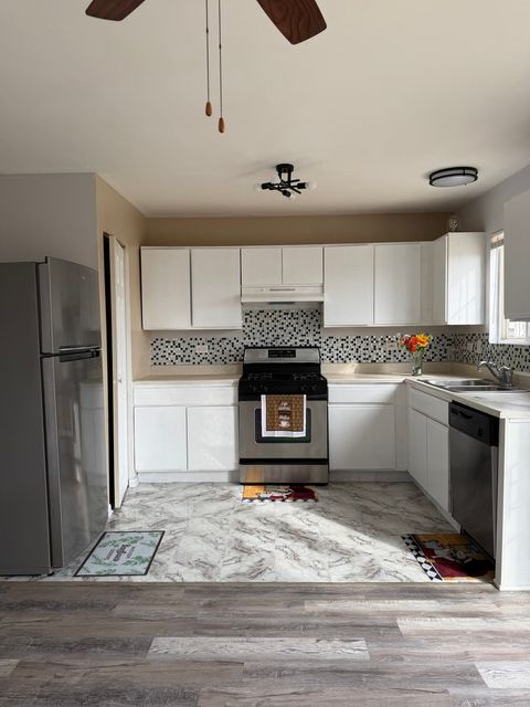 Tiny photo for 923 E SAVANNAH Drive, Romeoville, IL 60446 (MLS # 12566326)