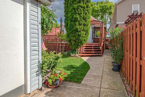 Tiny photo for 4824 N Natchez Avenue, Chicago, IL 60656 (MLS # 12512622)