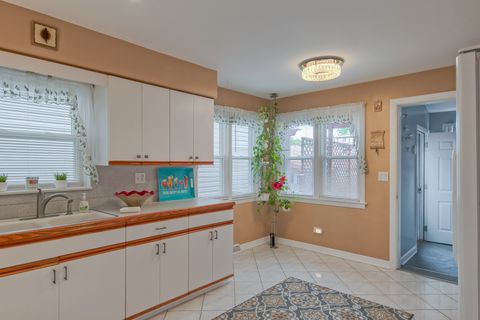 Tiny photo for 4824 N Natchez Avenue, Chicago, IL 60656 (MLS # 12512622)