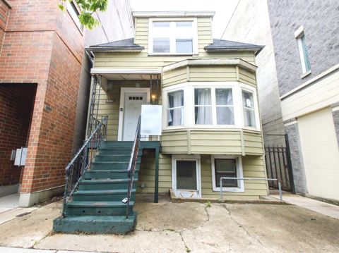 2244 W IRVING PARK Road Chicago IL 60618