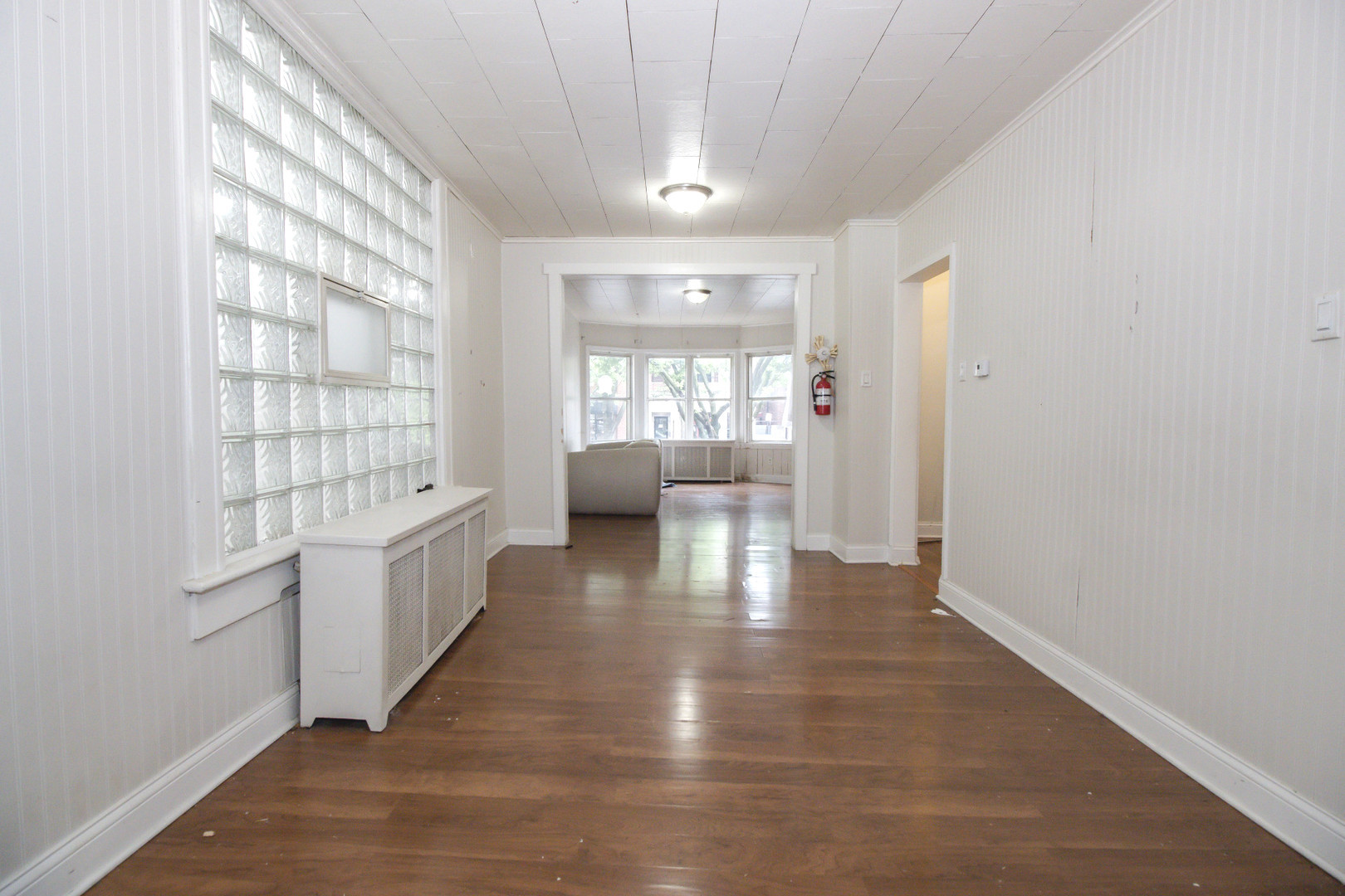 2244 W IRVING PARK Road
