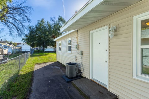 Tiny photo for 2519 8th Street, Rock Island, IL 61201 (MLS # 12782820)