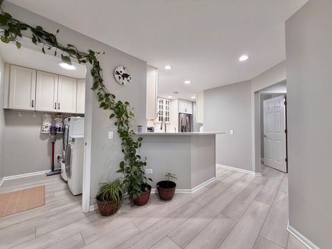 Tiny photo for 112 Pembroke Circle, Lake Bluff, IL 60044 (MLS # 12674518)