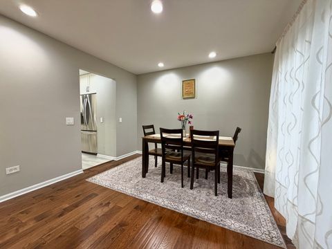 Tiny photo for 112 Pembroke Circle, Lake Bluff, IL 60044 (MLS # 12674518)