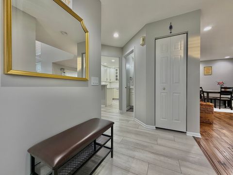 Tiny photo for 112 Pembroke Circle, Lake Bluff, IL 60044 (MLS # 12674518)
