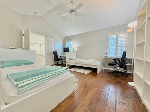 Tiny photo for 112 Pembroke Circle, Lake Bluff, IL 60044 (MLS # 12674518)