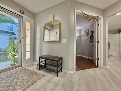 Tiny photo for 112 Pembroke Circle, Lake Bluff, IL 60044 (MLS # 12674518)