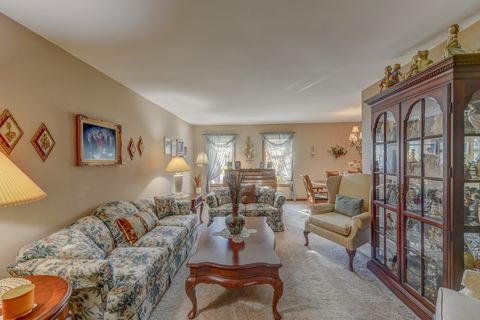 Tiny photo for 181 W 28th Street, South Chicago Heights, IL 60411 (MLS # 12583506)