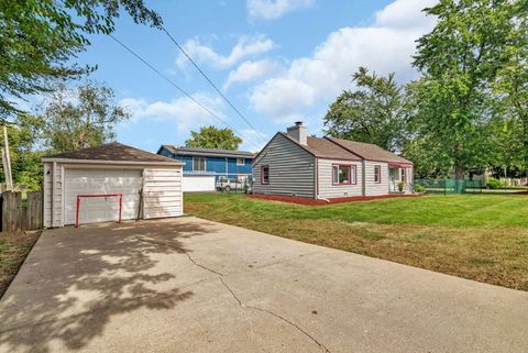 Tiny photo for 1901 Wilcox Street, Crest Hill, IL 60403 (MLS # 12524827)