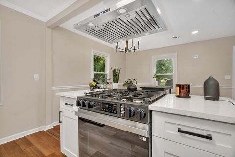 Tiny photo for 1901 Wilcox Street, Crest Hill, IL 60403 (MLS # 12524827)