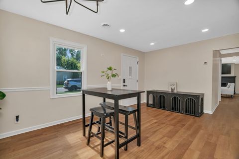 Tiny photo for 1901 Wilcox Street, Crest Hill, IL 60403 (MLS # 12524827)