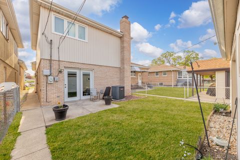 Tiny photo for 5209 S Narragansett Avenue, Chicago, IL 60638 (MLS # 12489438)