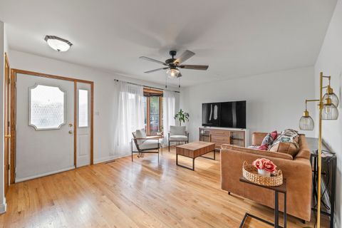 Tiny photo for 5209 S Narragansett Avenue, Chicago, IL 60638 (MLS # 12489438)