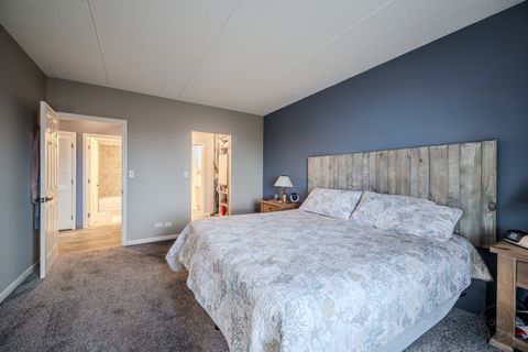 Tiny photo for 12900 W Heiden Circle #4204, Lake Bluff, IL 60044 (MLS # 12592830)