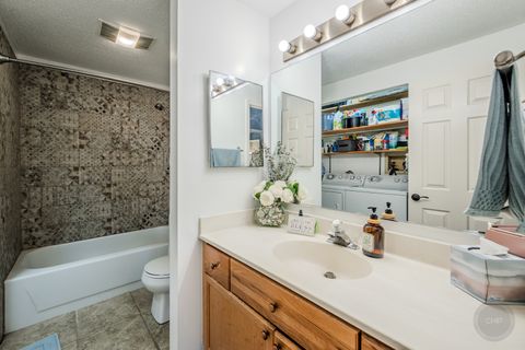 Tiny photo for 12900 W Heiden Circle #4204, Lake Bluff, IL 60044 (MLS # 12592830)