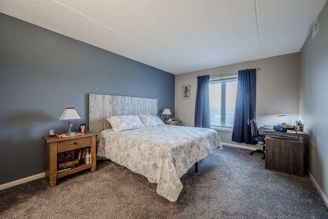 Tiny photo for 12900 W Heiden Circle #4204, Lake Bluff, IL 60044 (MLS # 12592830)