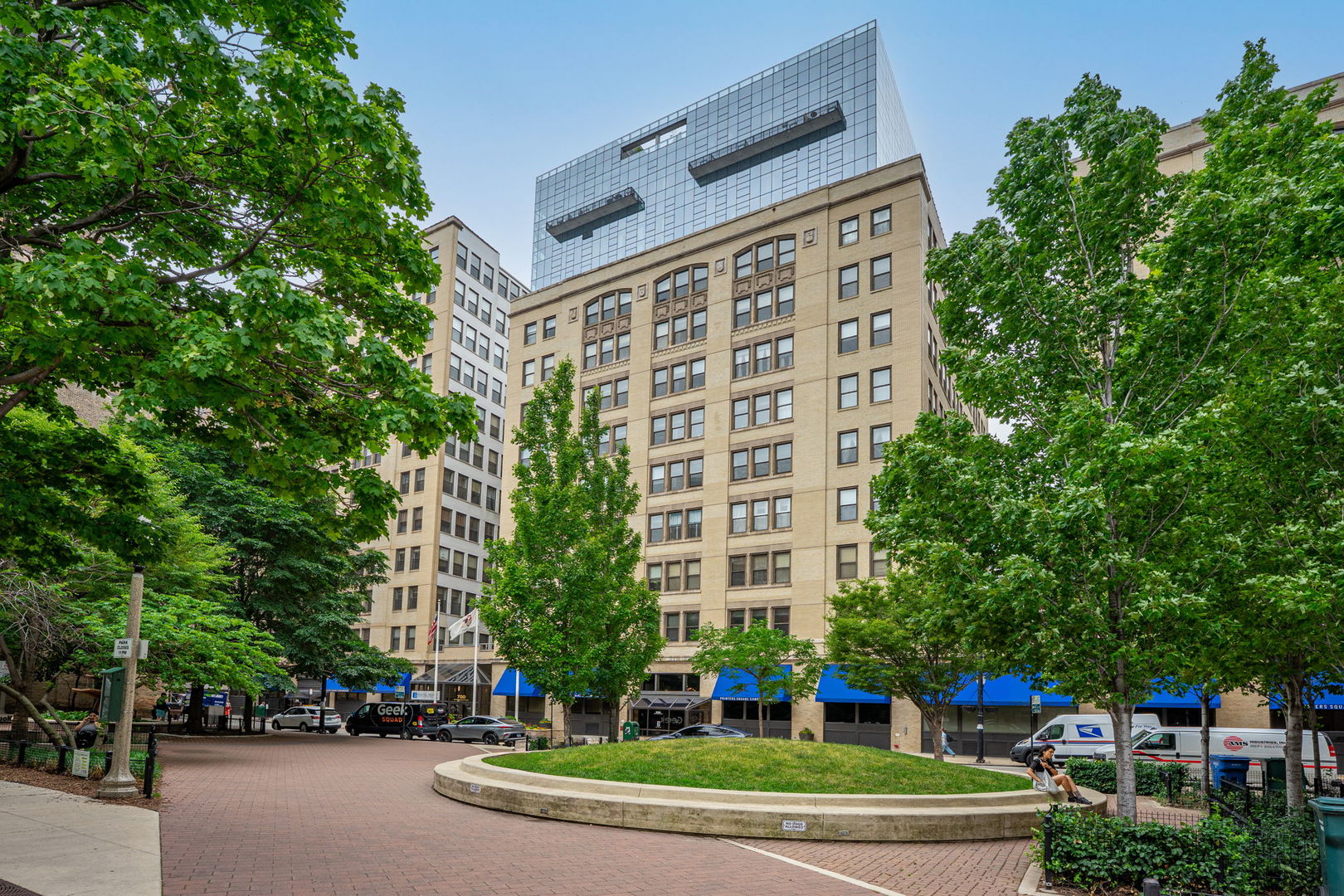 680 S Federal Street 409
