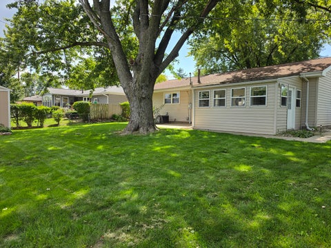 Tiny photo for 1524 Julie Drive, Bloomington, IL 61701 (MLS # 12702071)