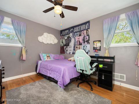 Tiny photo for 10917 S Keeler Avenue, Oak Lawn, IL 60453 (MLS # 12618532)