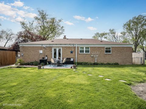 Tiny photo for 10917 S Keeler Avenue, Oak Lawn, IL 60453 (MLS # 12618532)
