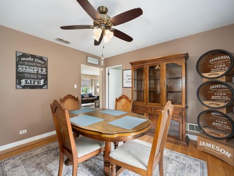 Tiny photo for 10917 S Keeler Avenue, Oak Lawn, IL 60453 (MLS # 12618532)