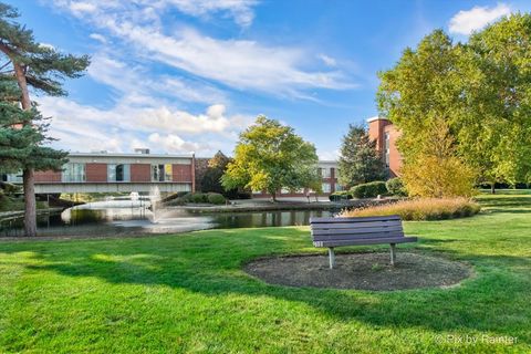 Tiny photo for 16 E Old Willow Road #417S, Prospect Heights, IL 60070 (MLS # 12498760)