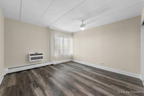Tiny photo for 16 E Old Willow Road #417S, Prospect Heights, IL 60070 (MLS # 12498760)