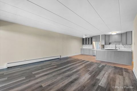 Tiny photo for 16 E Old Willow Road #417S, Prospect Heights, IL 60070 (MLS # 12498760)