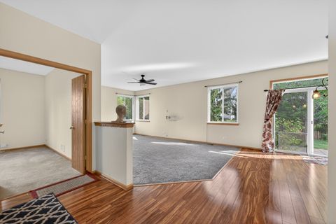 Tiny photo for 746 Bluebell Lane, Pingree Grove, IL 60140 (MLS # 12642488)