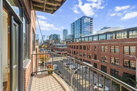 Tiny photo for 1152 W Fulton Market #4A, Chicago, IL 60607 (MLS # 12509888)