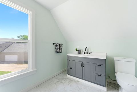 Tiny photo for 2313 Hobson Avenue, Davenport, IA 52802 (MLS # 12648109)