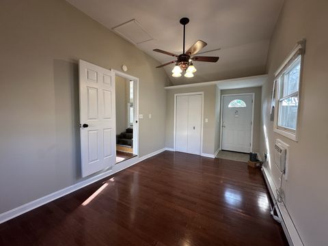 Tiny photo for 200 N Oakland Avenue, Carbondale, IL 62901 (MLS # 12604607)