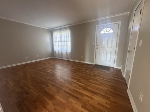 Tiny photo for 200 N Oakland Avenue, Carbondale, IL 62901 (MLS # 12604607)