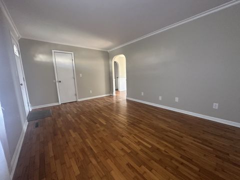 Tiny photo for 200 N Oakland Avenue, Carbondale, IL 62901 (MLS # 12604607)