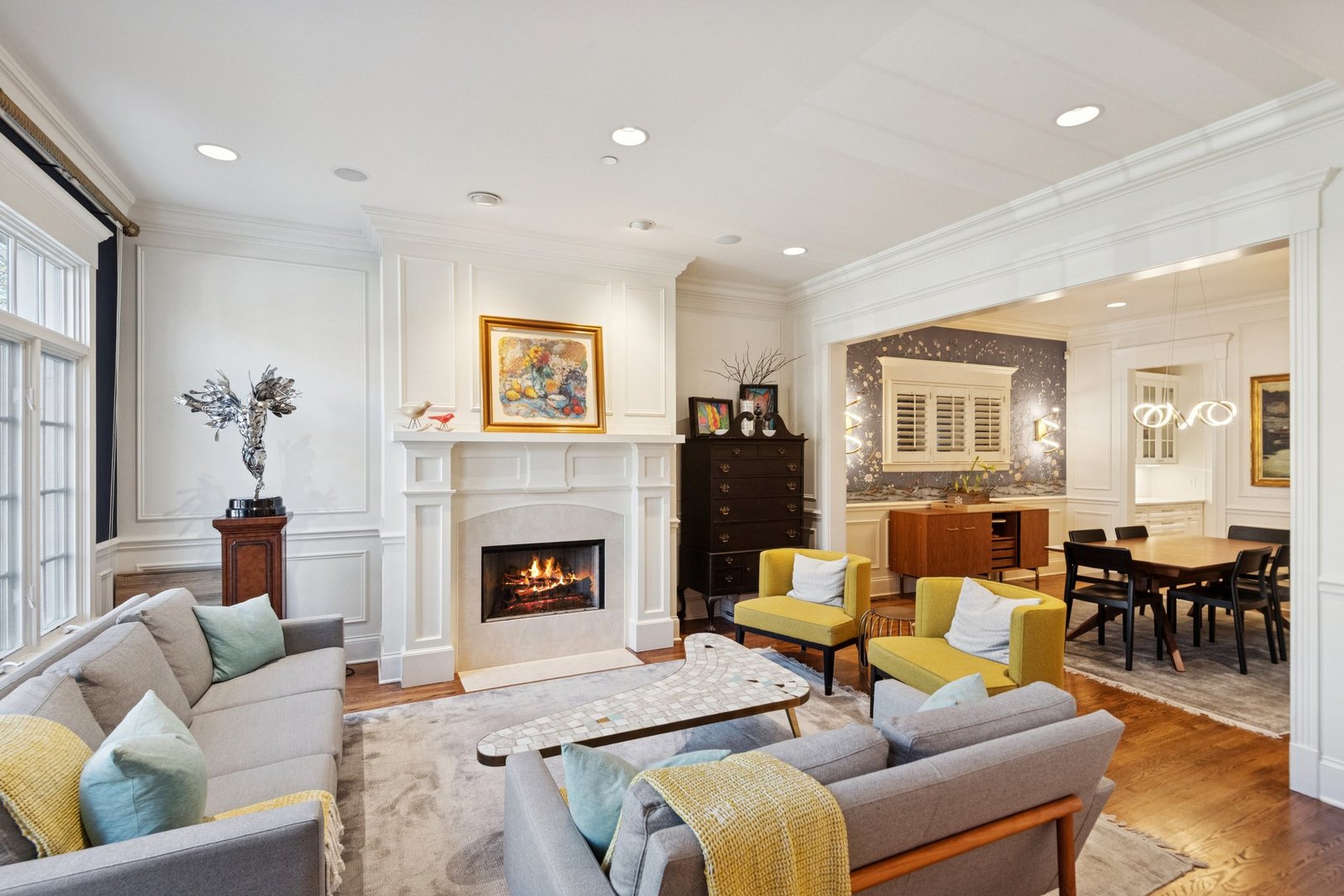 1039 W Altgeld Street