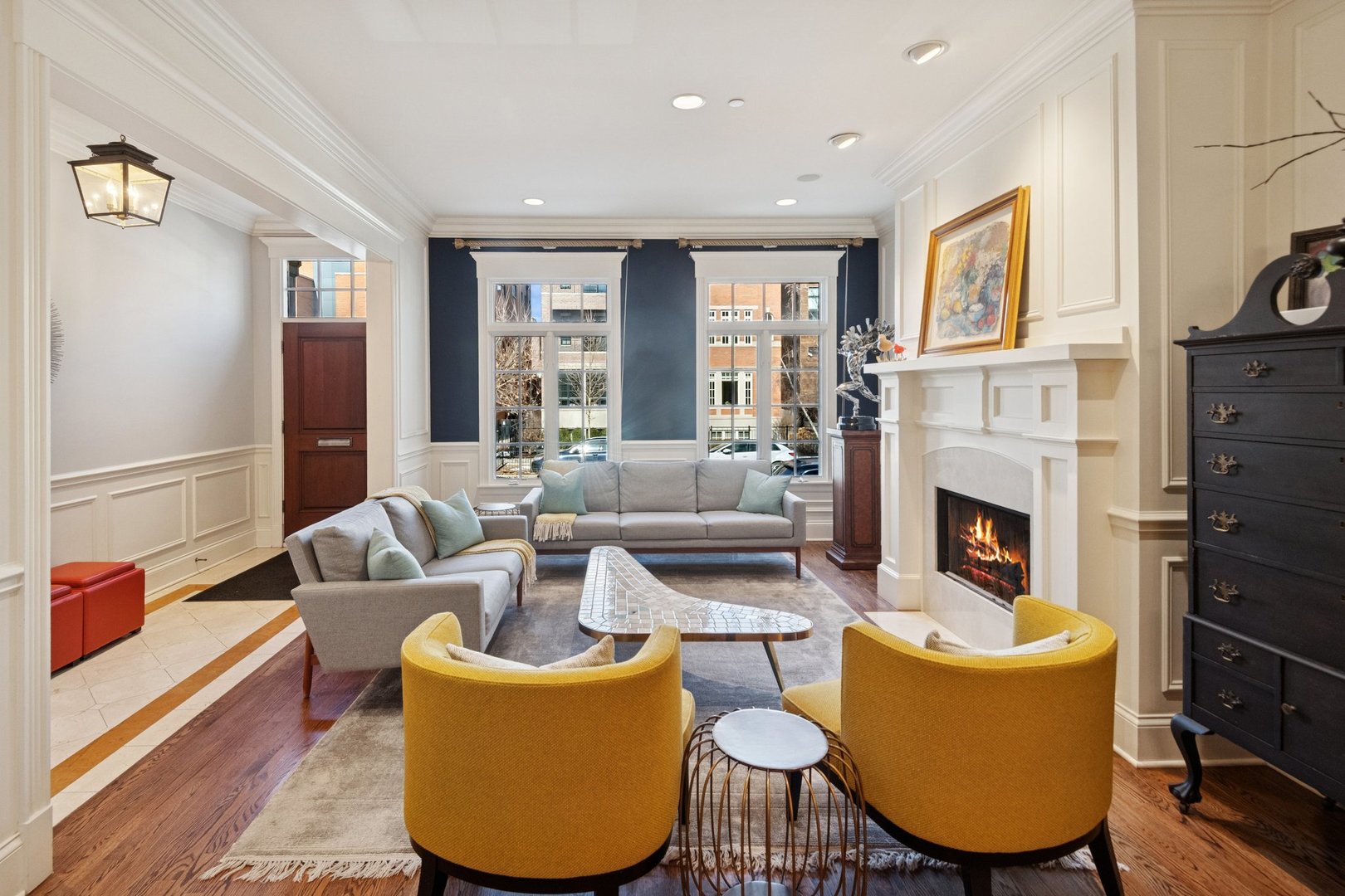 1039 W Altgeld Street