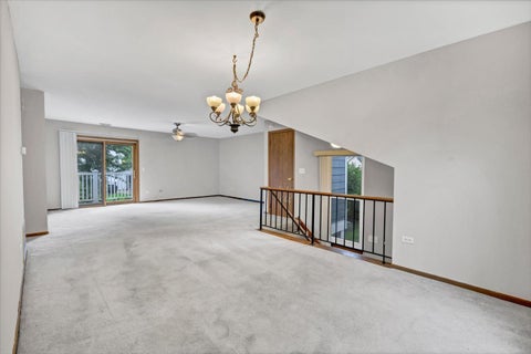 Tiny photo for 912 MANCHESTER Circle #-, Schaumburg, IL 60193 (MLS # 12735629)