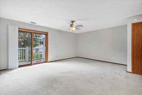 Tiny photo for 912 MANCHESTER Circle #-, Schaumburg, IL 60193 (MLS # 12735629)