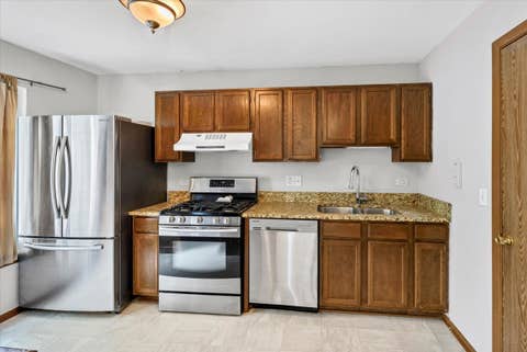 Tiny photo for 912 MANCHESTER Circle #-, Schaumburg, IL 60193 (MLS # 12735629)