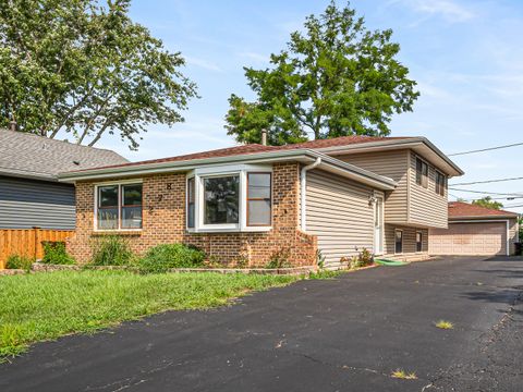 Photo of 26W278 Harrison Avenue, Winfield, IL 60190 (MLS # 12471977)