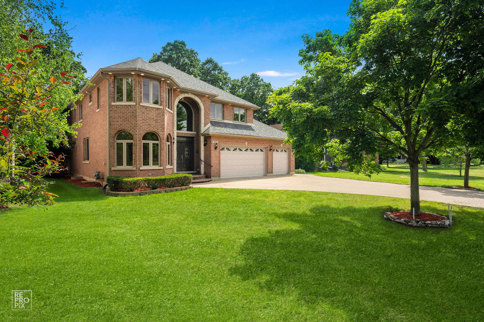 1017 E Red Oak Street