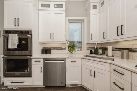 Tiny photo for 4730 S Champlain Avenue #3, Chicago, IL 60615 (MLS # 12540527)