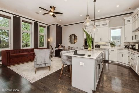 Tiny photo for 4730 S Champlain Avenue #3, Chicago, IL 60615 (MLS # 12540527)