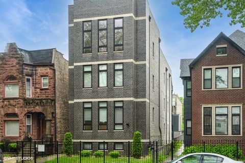 Photo of 4730 S Champlain Avenue #3, Chicago, IL 60615 (MLS # 12540527)