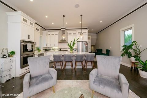 Tiny photo for 4730 S Champlain Avenue #3, Chicago, IL 60615 (MLS # 12540527)