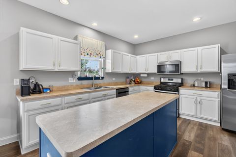 Tiny photo for 1124 Ashlyn Lane, Antioch, IL 60002 (MLS # 12685095)