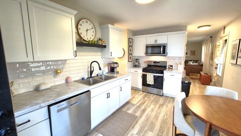 Tiny photo for 1426 Davenport Street, Le Claire, IA 52753 (MLS # 12607581)