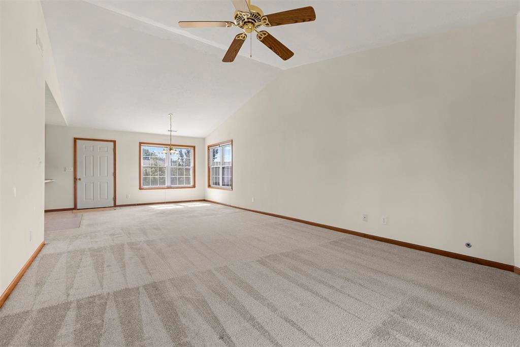 6422 Oak Crest Lane 6422