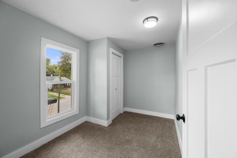 Tiny photo for 1152 E 13th Street, Davenport, IA 52803 (MLS # 12791001)