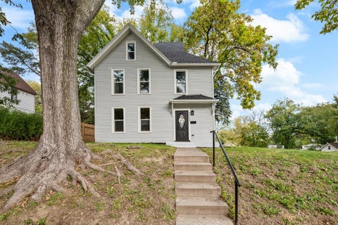 Tiny photo for 1152 E 13th Street, Davenport, IA 52803 (MLS # 12791001)